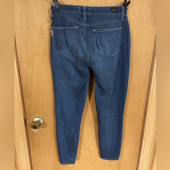 UC- Paige , hoxton ankle jeans - Picture 7 of 8